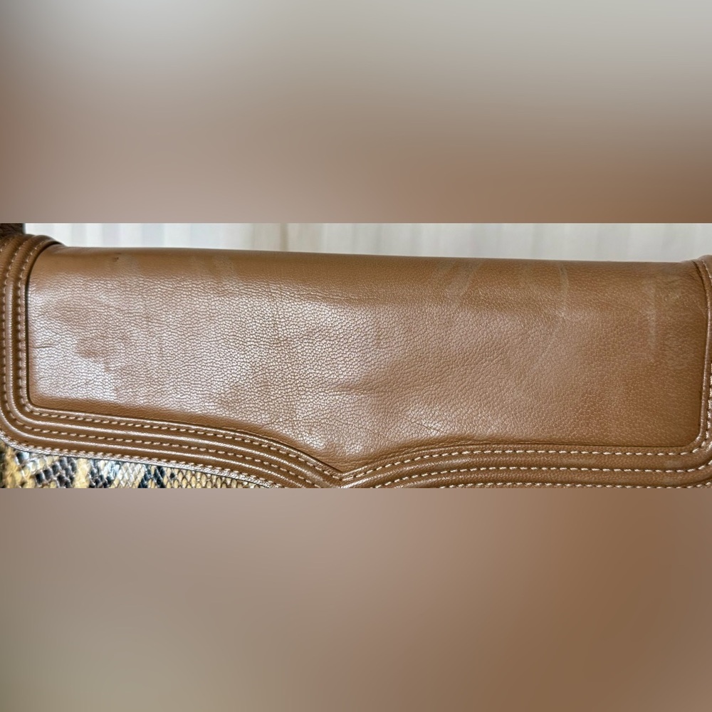 Vintage Yves Saint Laurent (YSL) clutch/ crossbody bag - Picture 15 of 16